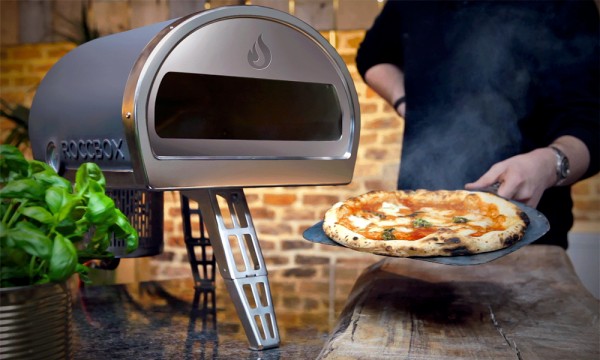 Roccbox: Mini Pizza Oven with the Right Stuff